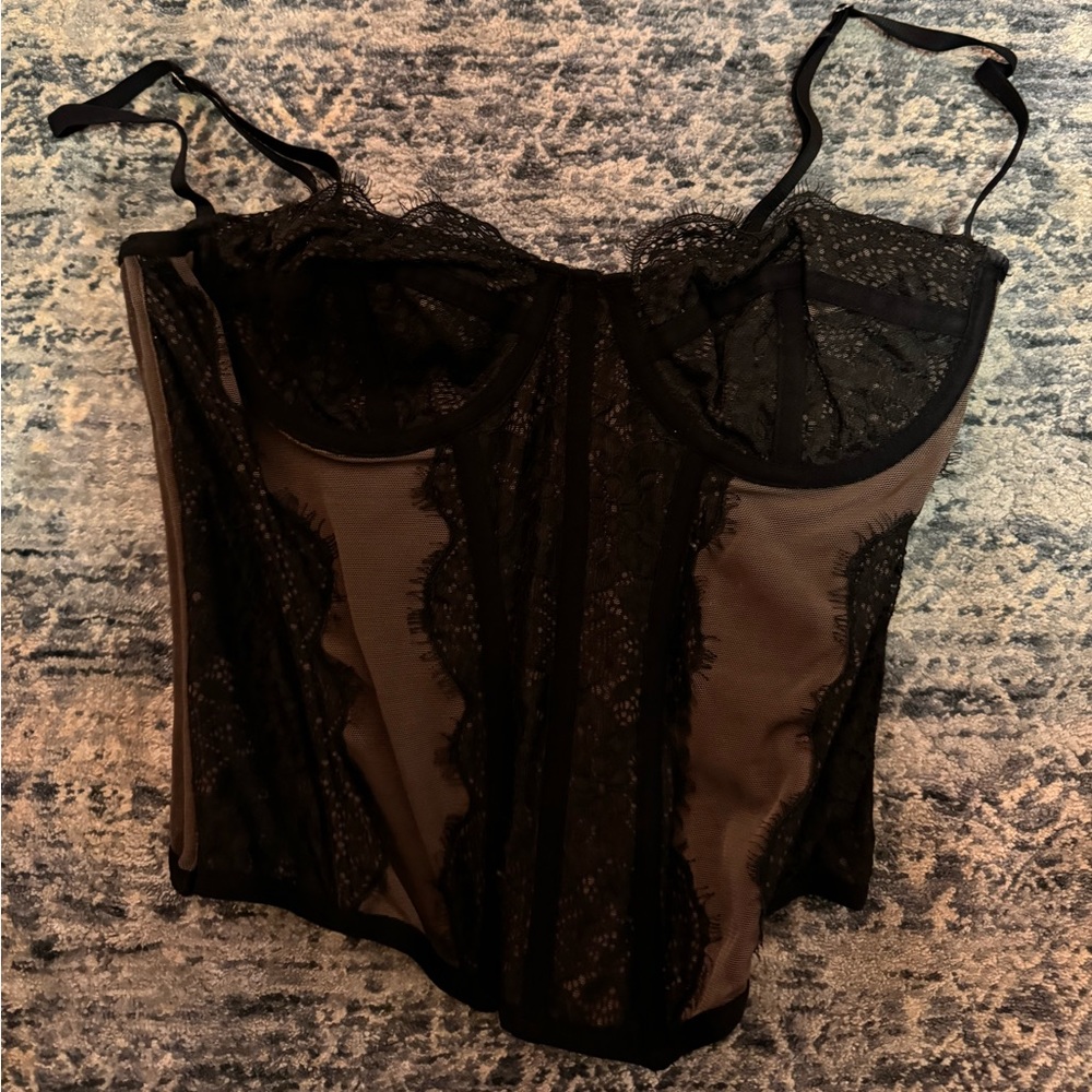Urban Outfitters • Corset